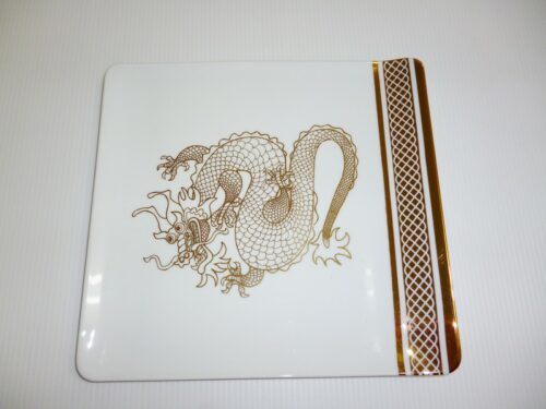 plat en porcelaine le dragon chinois