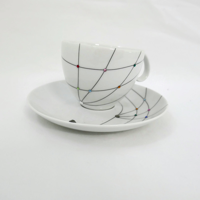tasse à thé géométrie et swarovski
